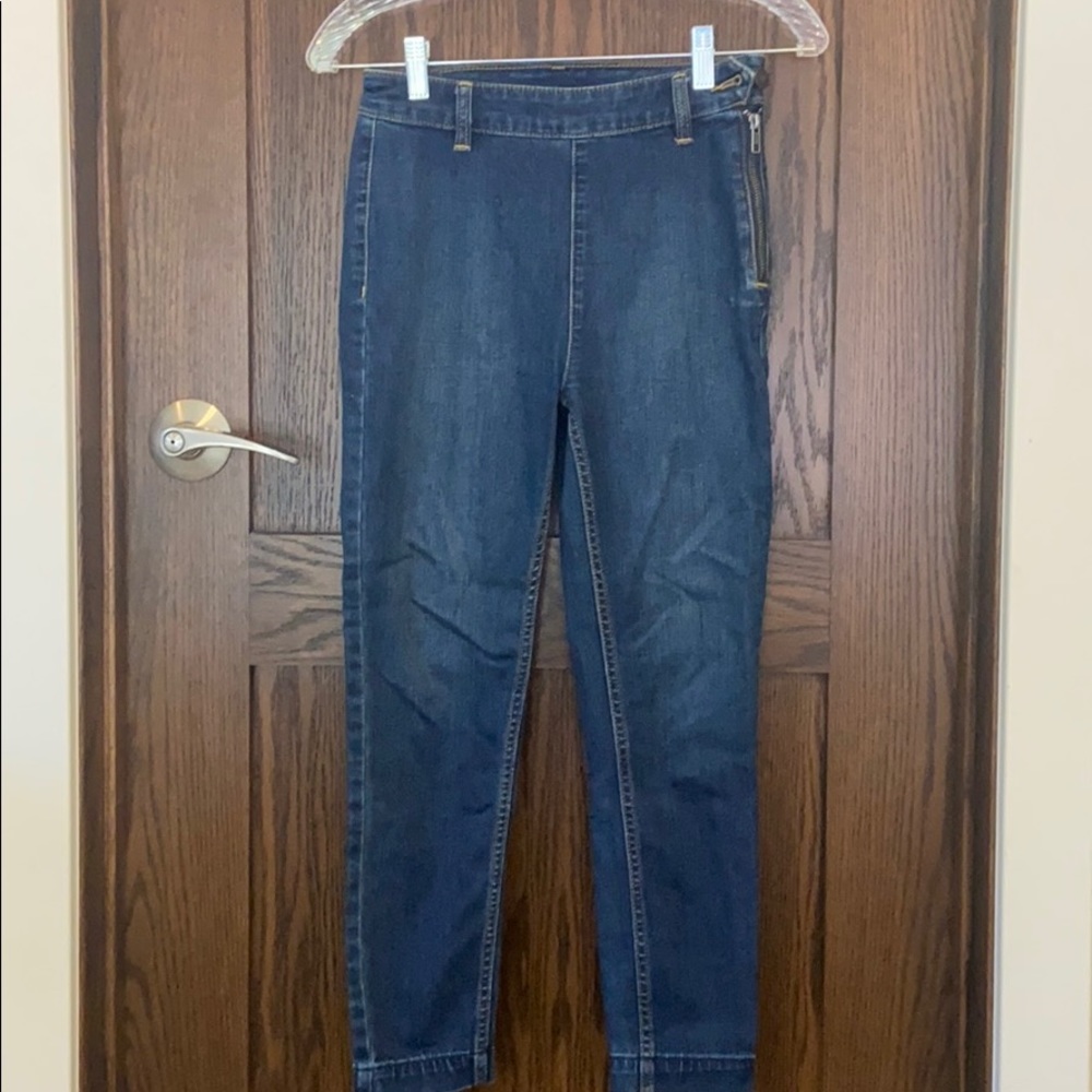Cute side zipper capris pants